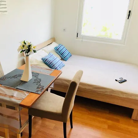 For Two With Private Bathroom Near Center Otel