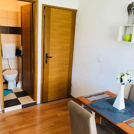 For Two With Private Bathroom Near Center Spalato