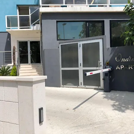 For Two With Private Bathroom Near Center Otel